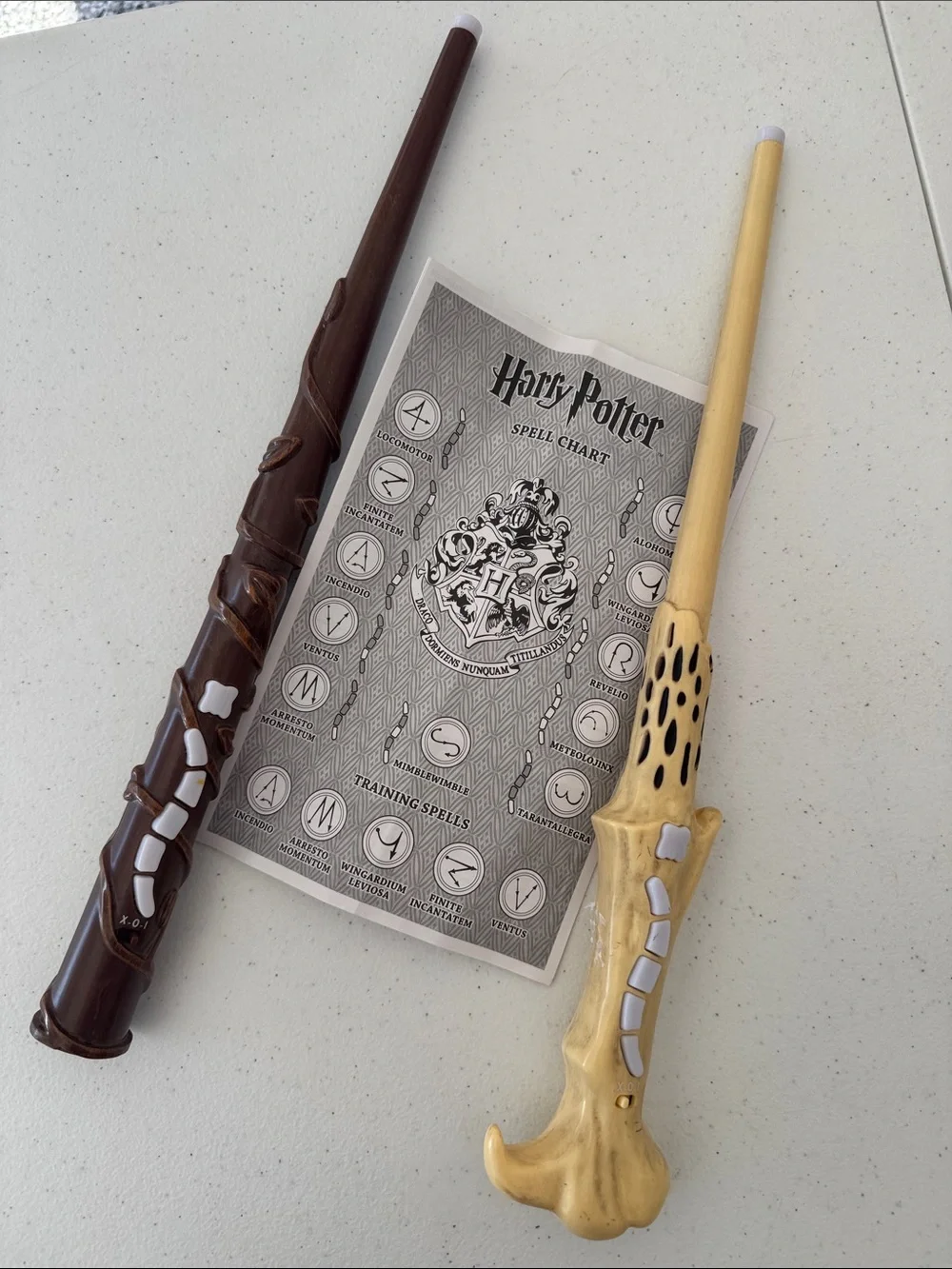Harry Potter Toy Wand Duo - Brown & Tan